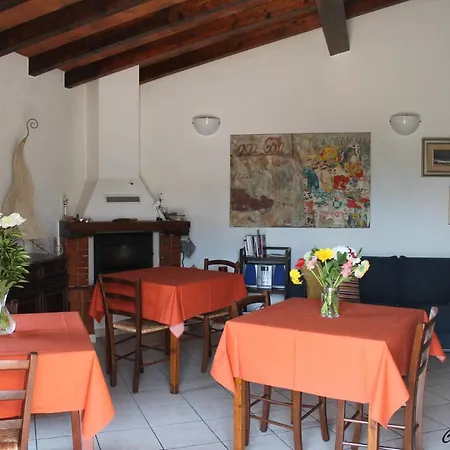 Rubando Le Nuvole اوركو فيغلينو